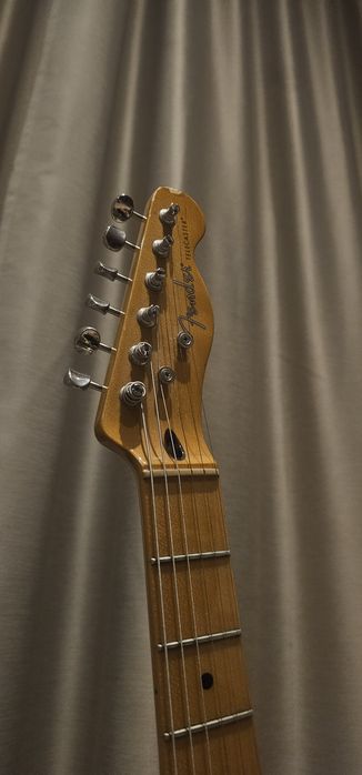 Fender Modern Player Telecaster Thinline Deluxe P90