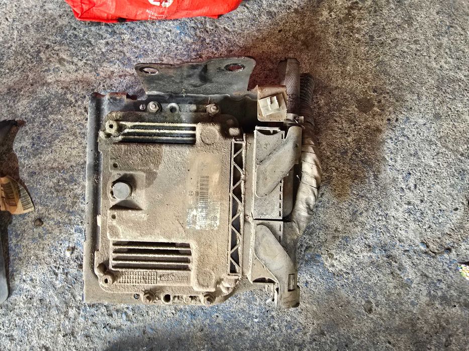 ECU Calculator motor Opel  1.9CDTI 0281017064 EDC16C39