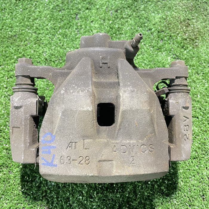 Суппорт тормозной Camry 40 / 45 Toyota