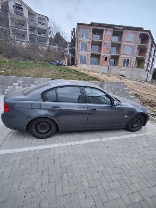 BMW E90 318i  2006