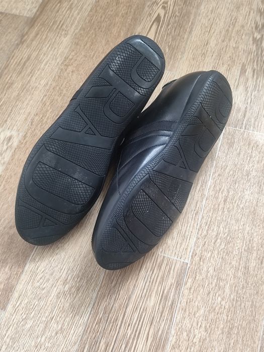 Prada Sport (Linea Rossa),38