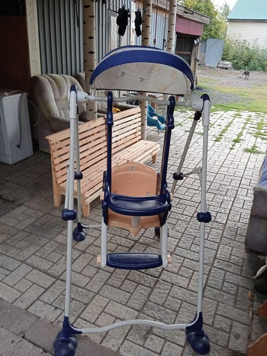 Срочно продам качели