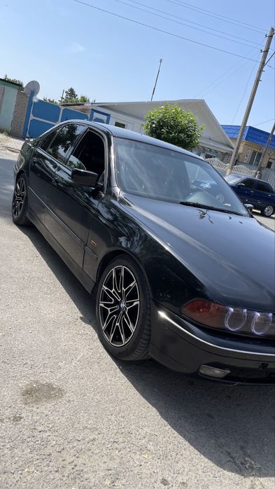 Продам Бмв е39 в хорошем состоянии