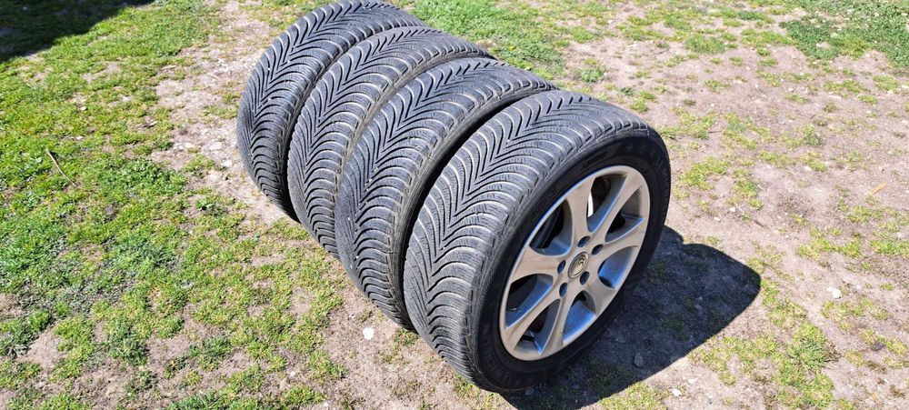 Vand jante si cauciucuri 5x114.3 R16