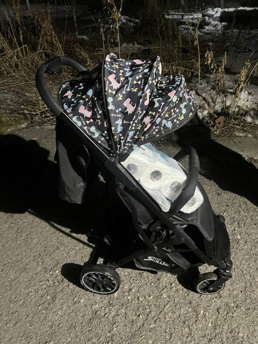 Продам прогулочную коляску