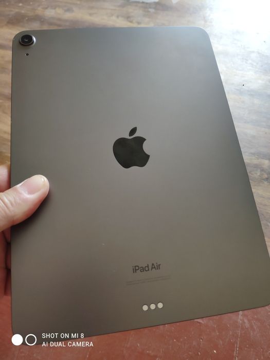 Ассаломуалайкум  iPad Air 256 gb 5 поколения сотилади