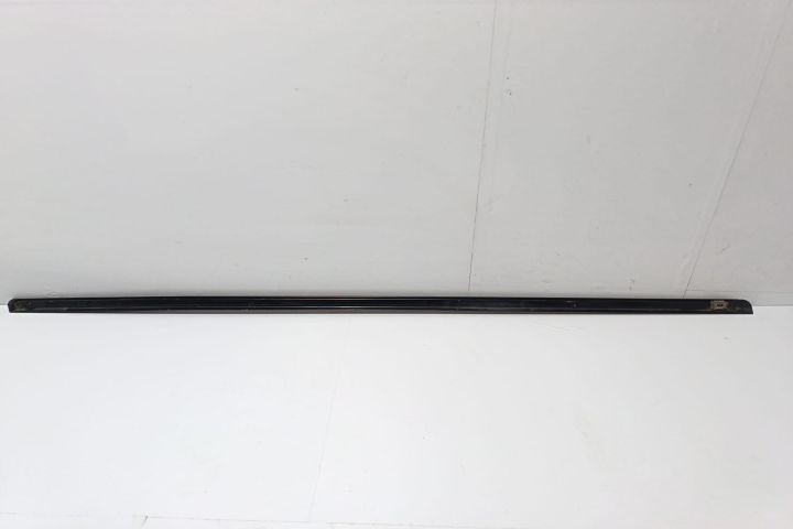 Bandou superior usa dreapta fata Mercedes-Benz E-Class W210/S210 (fac