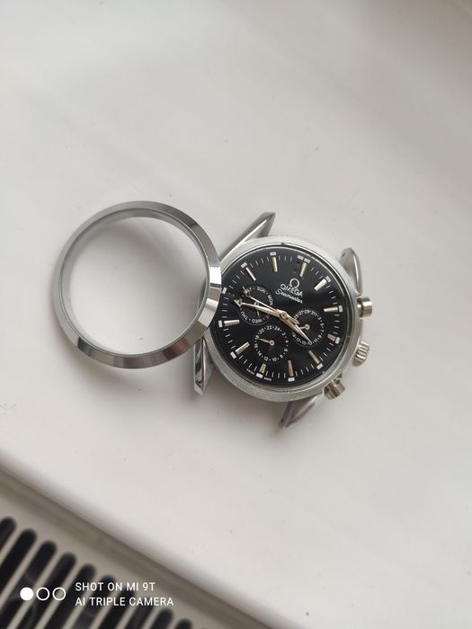 Часы omega чуть сломаны