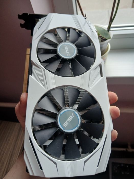 Vand placa video gtx 1060 3gb / vs550 corsair