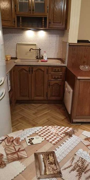 Дава се под наем Тристаен апартамент в Бургас, Център - 90 кв.м за 225 € - Снимка #11