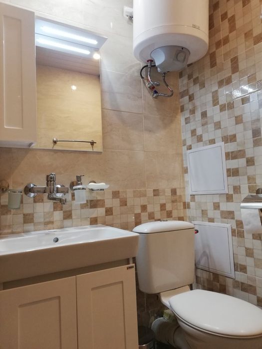 Дава се под наем Двустаен апартамент в Перник, Изток - 65 кв.м за 357 € - Снимка #3