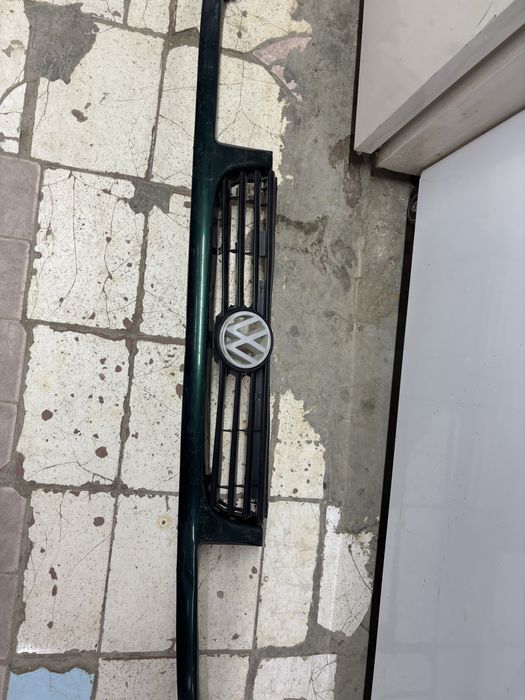 Пассат решотка б 4