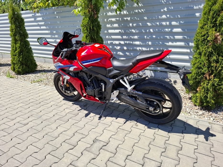 Moto M Parts Ploiesti vinde Honda Cbr 650 R model 2024 E-clutch limitata permis A2