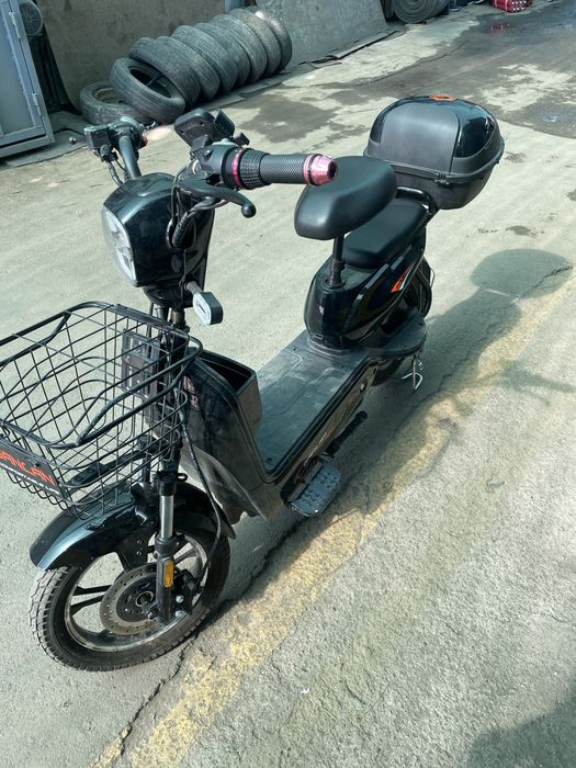Skuter sotiladi ganlan