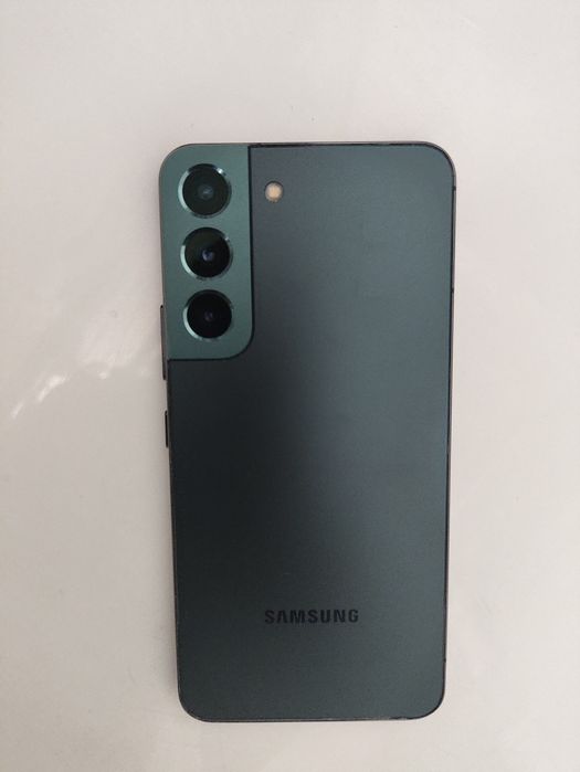 Самсунг S 22 б/у