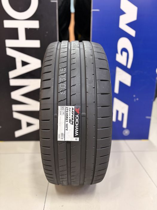 Шины 275/45/21 Yokohama V108
