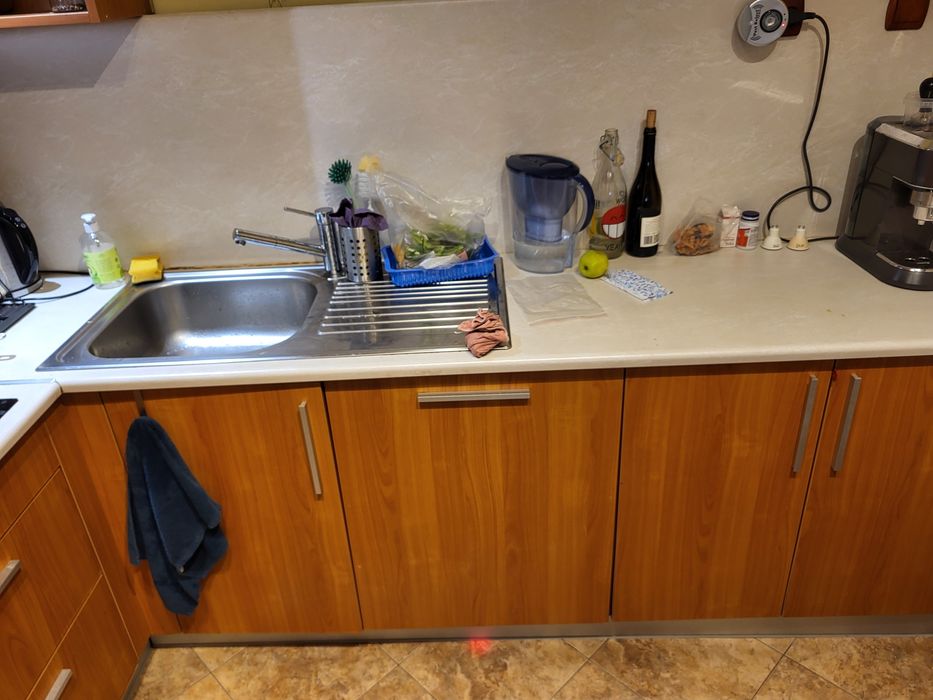 Кухня ъглова с ширм, котлон, мивка, плотове