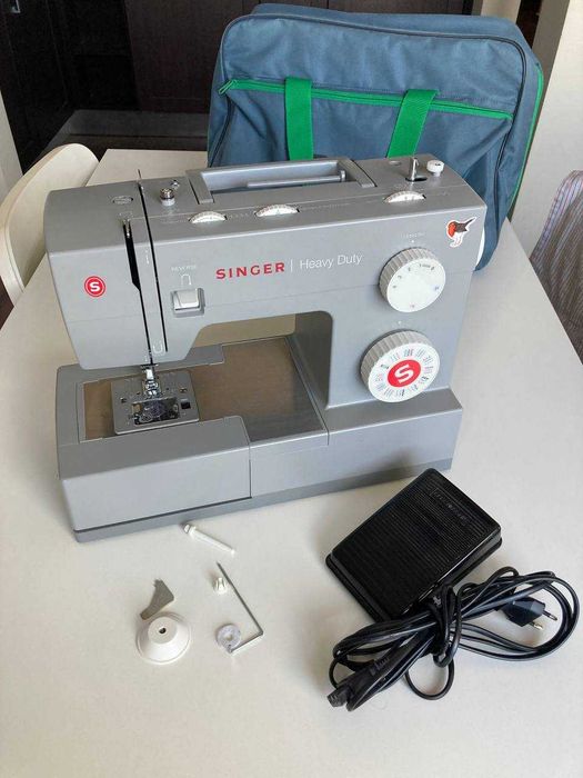 Шевна машина Singer Heavy Duty 4432