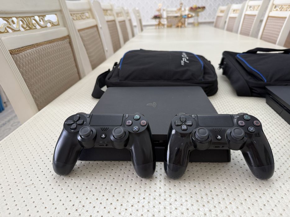 PlayStation 4 Slim 1TB