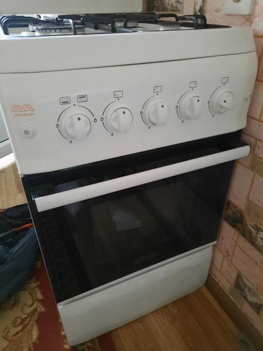 Продам газовую плиту