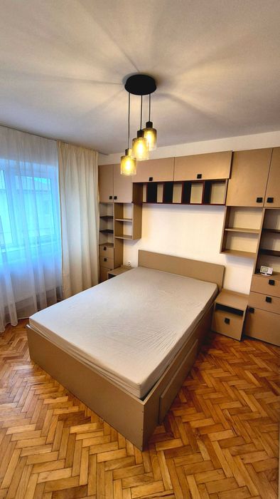 Proprietar ofer spre inchiriere apartament cu doua camere