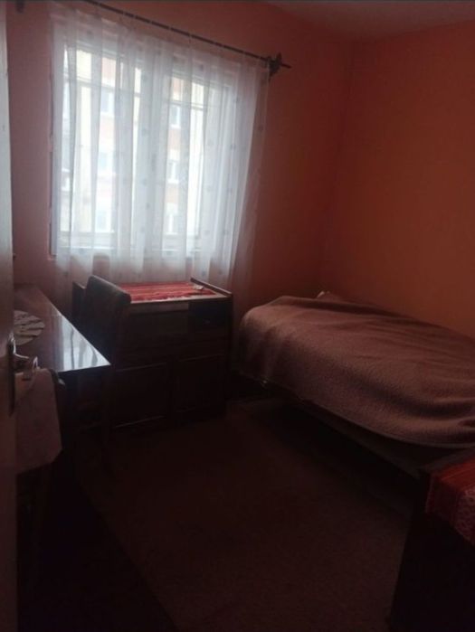 Vand apartament  4 camere