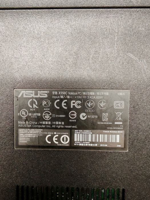 Laptop Asus x550 c pentru piese