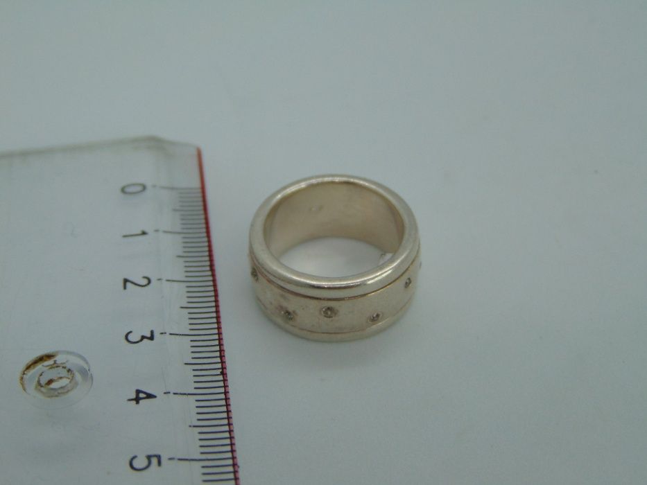 Inel anti stres din argint cu zirconiu