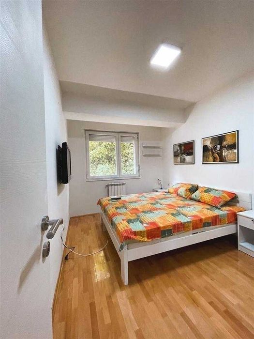 Дава се под наем Двустаен апартамент в София, Младост 1 - 65 кв.м за 586.5 € - Снимка #3