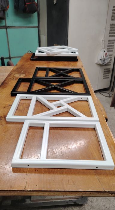 Конзоли за стенен рафт