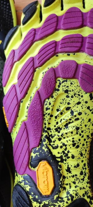 "Маратонки" VIBRAM Five Fingers, отговарят на номер 37,  стелка 23см