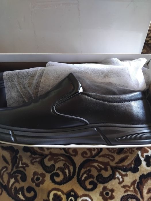 Pantofi piele ecologică .