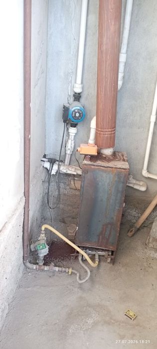 Katyol, radiator, eshik sotiladi