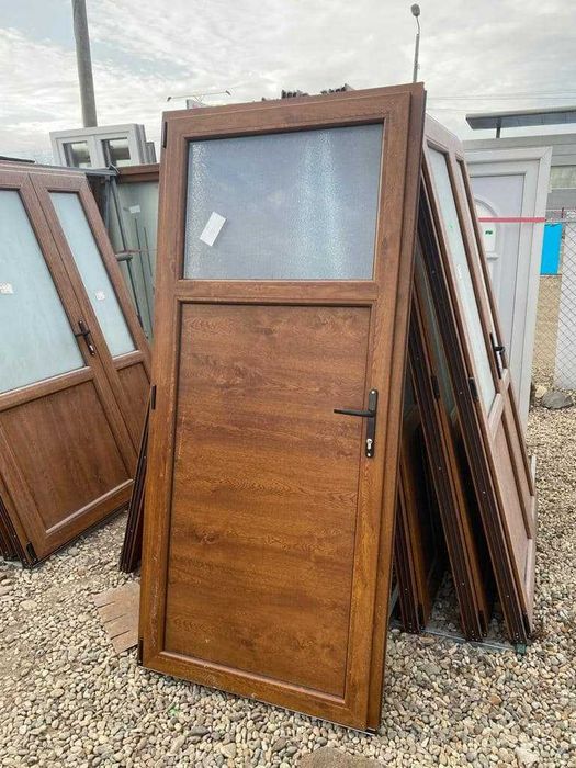 usi noi stejar auriu diferite modele 1150 lei