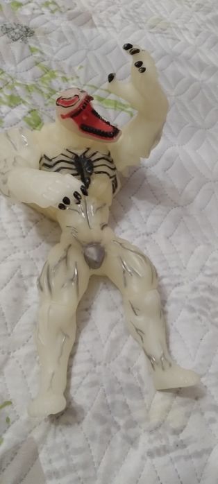 Продаётся детская  игушка-Веном