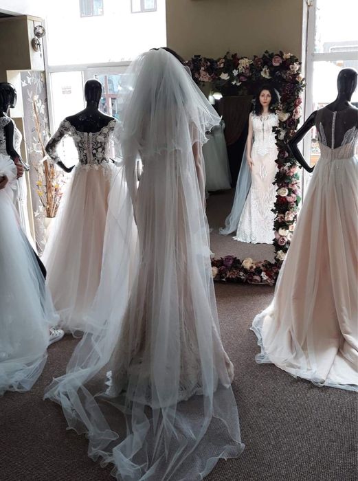 Rochie mireasa sirena