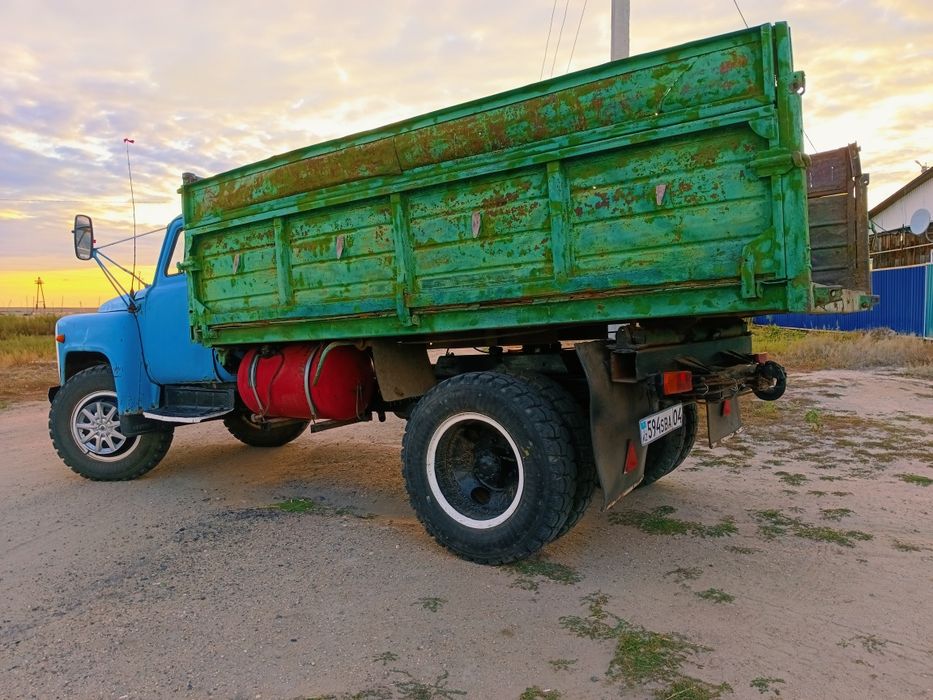 Грузовые автомобили