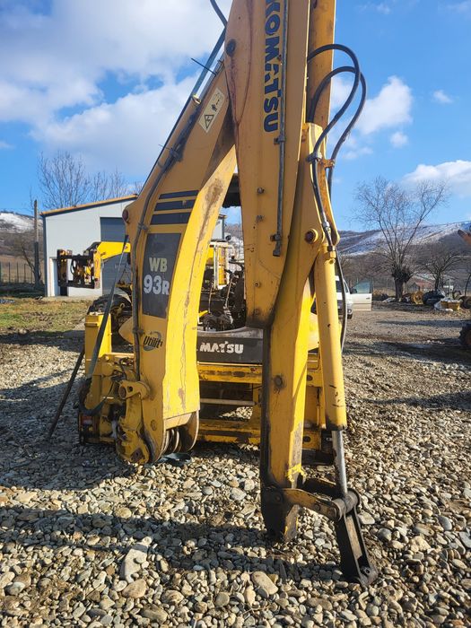 Dezmembrez buldoexcavator komatsu vb 93 97 r5