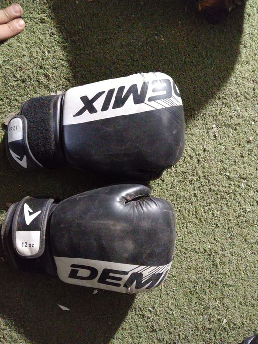 Продам грушу и перчатки все вместе