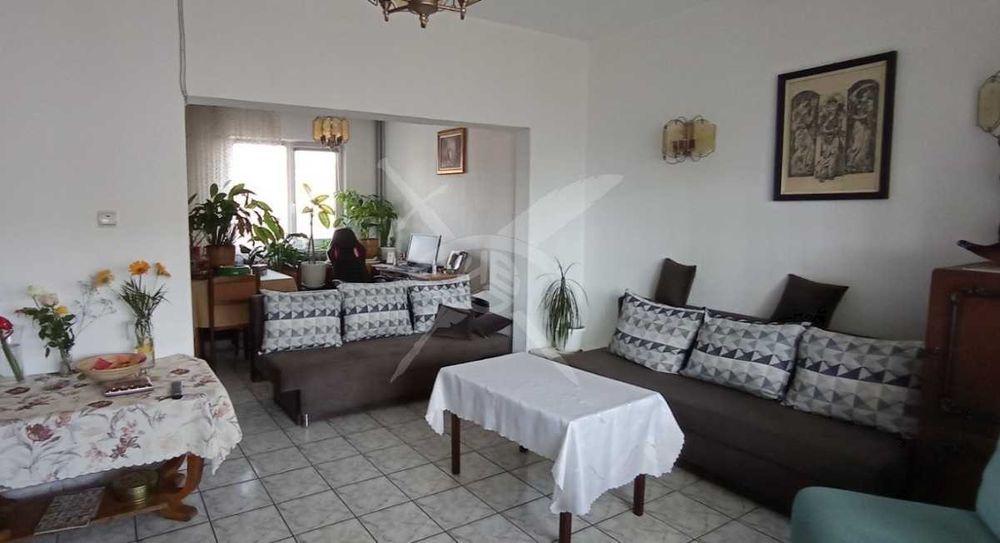 Продава се Тристаен апартамент в Пловдив, Тракия - 92 кв.м за 1196 €/кв.м - Снимка #1