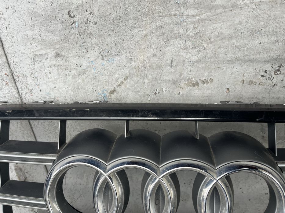 Решетка за Audi A8 S8 D4 Matrix Facelift