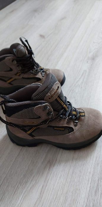 Зимни обувки за момче HI- Tec