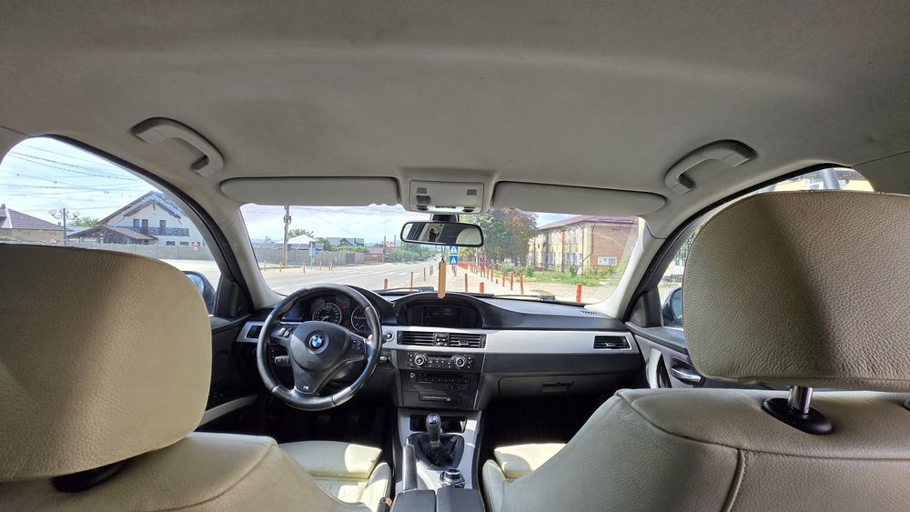 Vând BMW 320d  e91