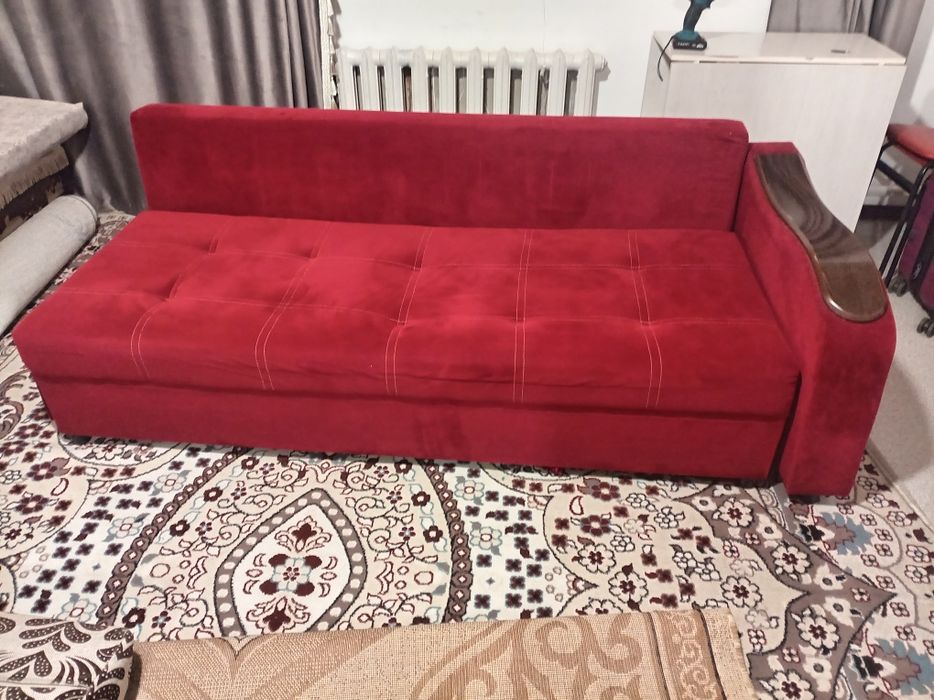 Продам   диван..