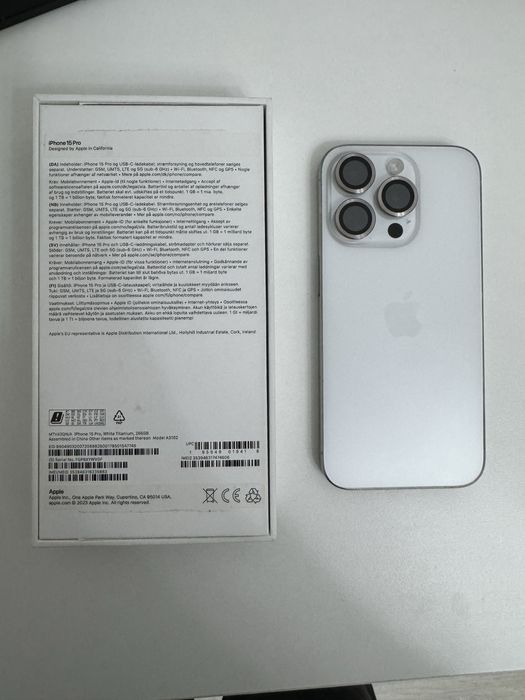 Продаю iphone 15 pro 256 gb