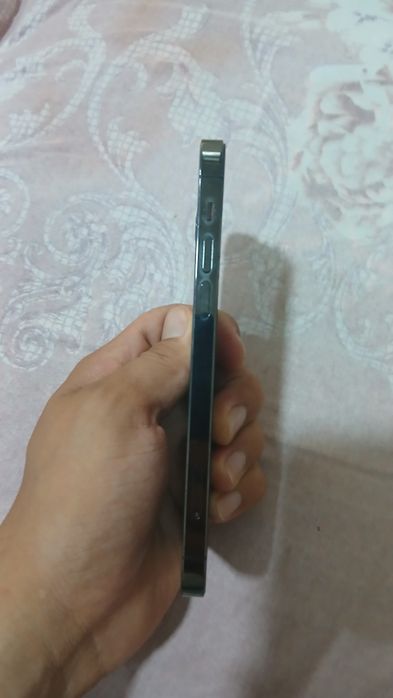 iPhone 12 pro sotiladi