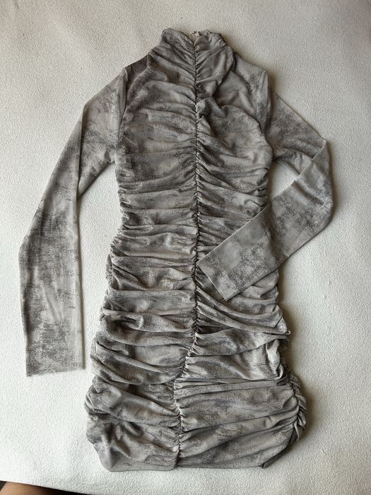 Коктейлна рокля