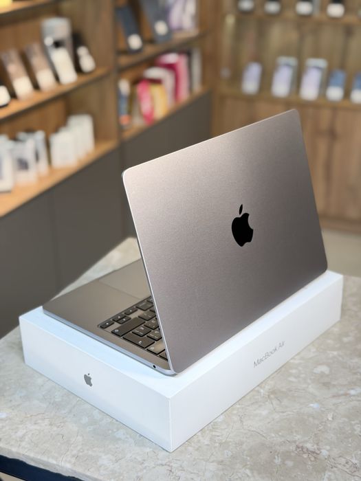 MacBook Air M3 8GB / 256GB PhoneLab