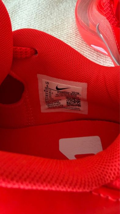 Кроссовки Nike 35 размер
