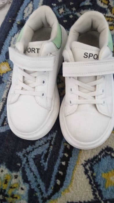 кроссовки детские